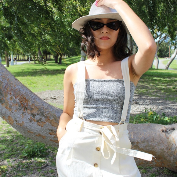 🚨//LAST CHANCE// Off White button down dress - Picture 3 of 8